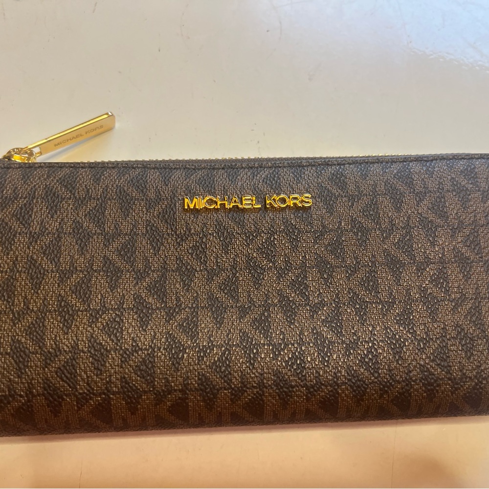 MICHAEL KORS Brown Logo Zip Wallet